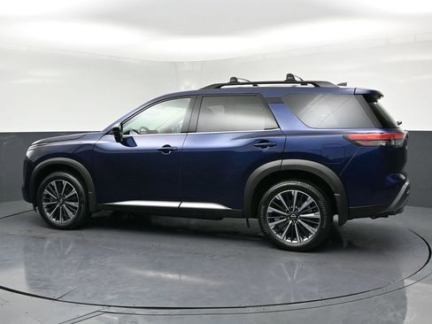 New 2026 Nissan Pathfinder Platinum AWD/4WD image 30