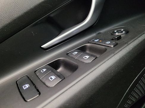 Used 2024 Hyundai Elantra SEL FWD image 27