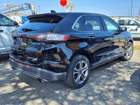 Used 2016 Ford Edge Titanium image 5