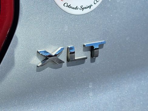 Used 2016 Ford Explorer XLT w/ Equipment Group 201A AWD/4WD image 15