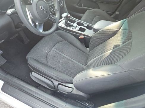 Used 2019 Kia Optima LX FWD image 3
