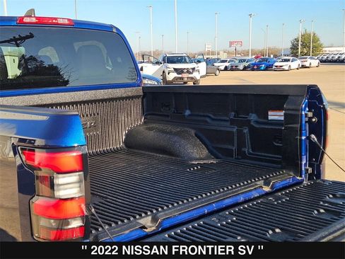 Used 2022 Nissan Frontier SV w/ Graphics Package image 33
