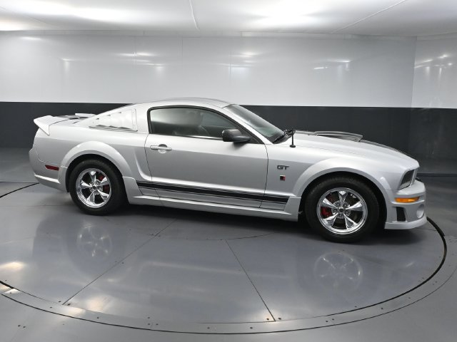 Used 2006 Ford Mustang GT Premium RWD image 2