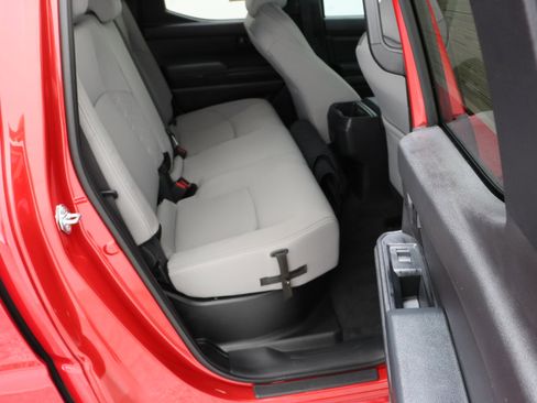 Certified 2026 Toyota Tacoma SR5 image 33