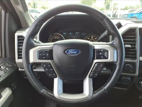 Used 2018 Ford F150 Lariat w/ Trailer Tow Package image 20