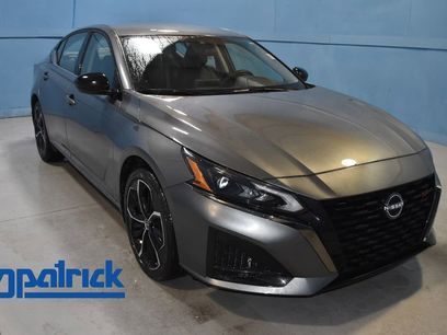 Used 2025 Nissan Altima 2.5 SR