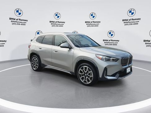 Used 2026 BMW X1 xDrive28i w/ Technology Package AWD/4WD image 2