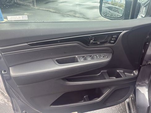 Certified 2024 Honda Odyssey Touring image 15
