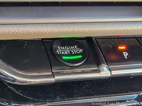 Used 2023 Lincoln Corsair AWD w/ Towing Package image 18