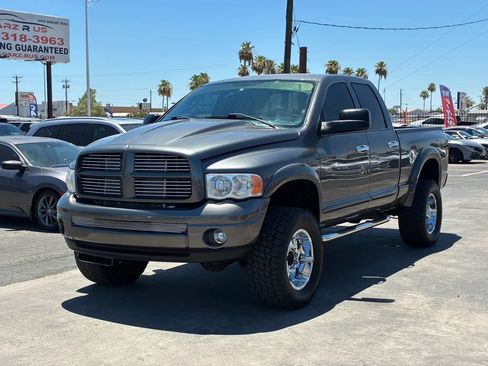 Used 2004 Dodge Ram 2500 Truck SLT w/ Sport Appearance Group AWD/4WD image 2