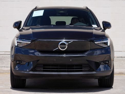 Used 2023 Volvo XC40 Recharge Plus AWD/4WD image 6