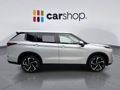 Used 2022 Mitsubishi Outlander ES AWD/4WD image 6