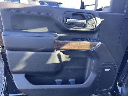 Certified 2023 Chevrolet Silverado 2500 High Country image 19