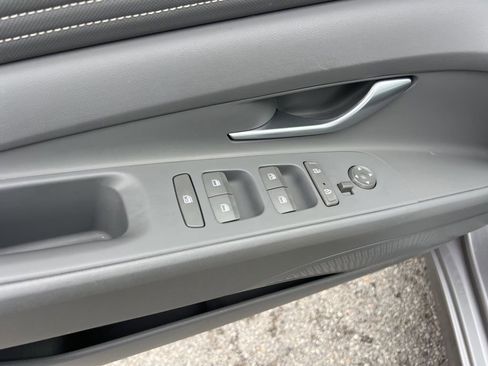 Used 2023 Hyundai Elantra SEL w/ Convenience Package image 21