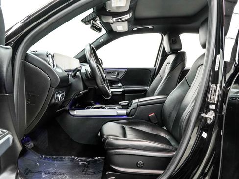 Used 2020 Mercedes-Benz GLB 250 image 16