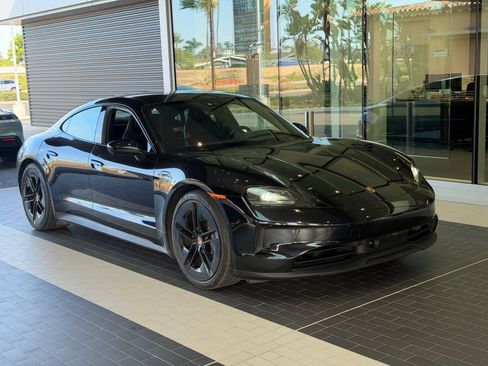 Certified 2025 Porsche Taycan w/ Premium Package RWD image 5