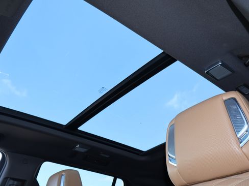 Used 2021 Cadillac Escalade Premium Luxury w/ Driver Assist Tech Package image 5