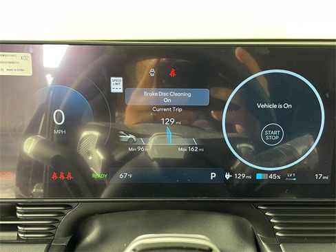 New 2025 Hyundai Ioniq 5 SEL image 3