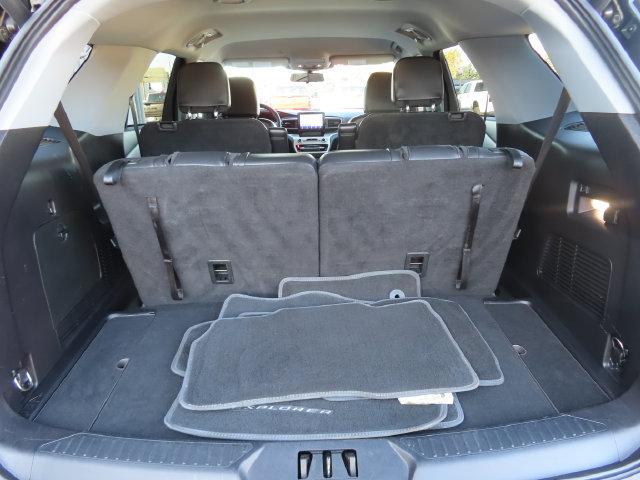 Used 2022 Ford Explorer XLT w/ Equipment Group 202A AWD/4WD image 31