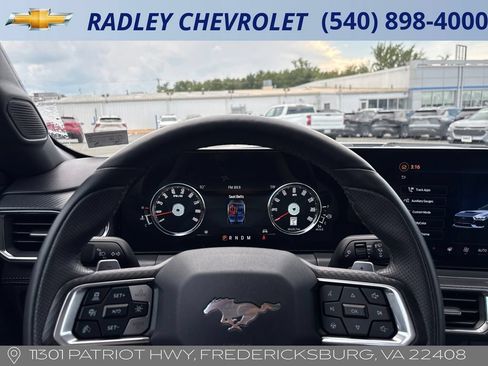 Used 2024 Ford Mustang GT Premium RWD image 6