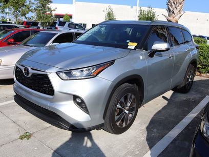 Used 2020 Toyota Highlander XLE