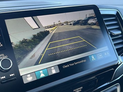 Used 2025 Honda Ridgeline Black Edition image 17