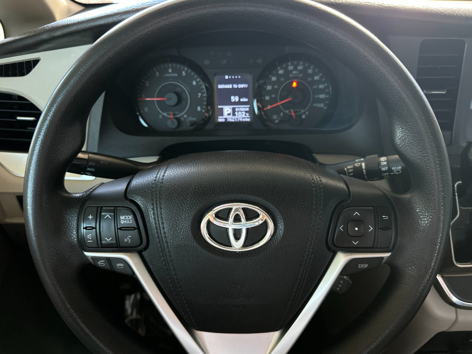 Used 2015 Toyota Sienna LE FWD image 21