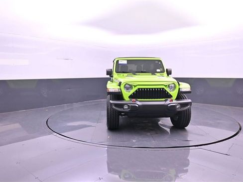 Used 2021 Jeep Wrangler Rubicon image 2