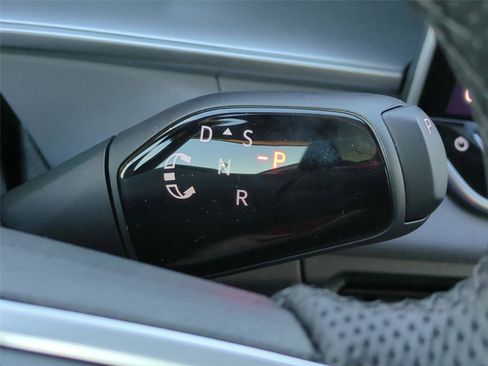 New 2026 Volkswagen Tiguan SE R-Line AWD/4WD image 12