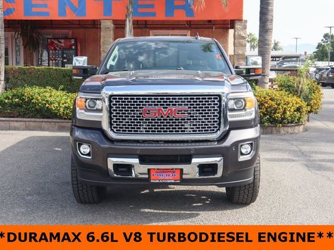 Used 2016 GMC Sierra 2500 Denali w/ Duramax Plus Package image 3
