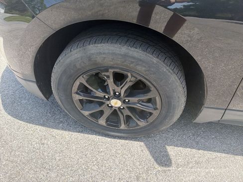 Used 2020 Chevrolet Equinox LT AWD/4WD image 10