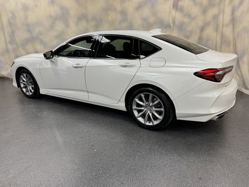Used 2022 Acura TLX image 4