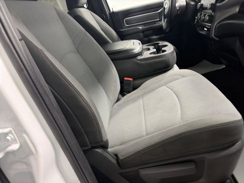 Used 2024 RAM 2500 Big Horn AWD/4WD image 31