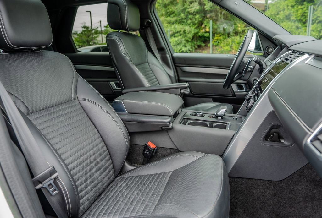 Used 2023 Land Rover Discovery S R-Dynamic AWD/4WD image 23