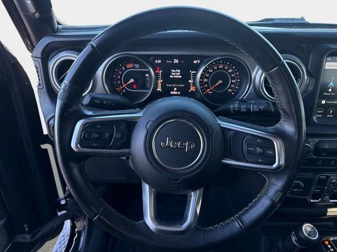 Used 2019 Jeep Wrangler Unlimited Sahara image 27