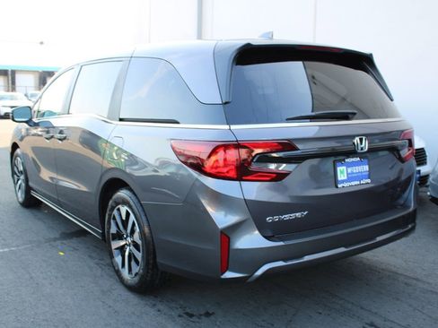 New 2026 Honda Odyssey EX-L image 9
