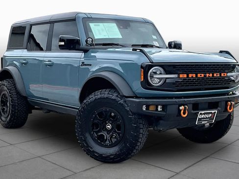 Used 2021 Ford Bronco First Edition AWD/4WD image 3