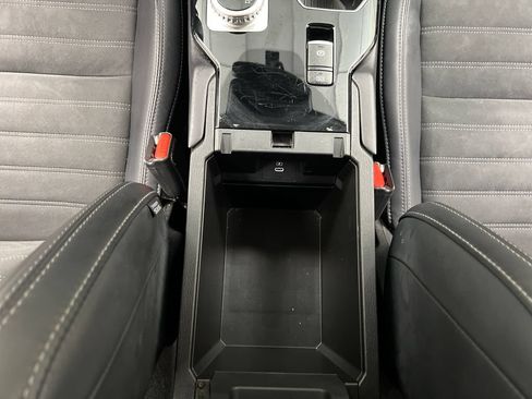 Used 2025 Mitsubishi Outlander SE FWD image 50