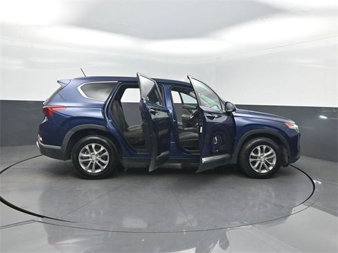 Used 2020 Hyundai Santa Fe SE image 42