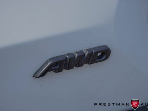 Used 2022 Toyota RAV4 XLE w/ Convenience Package AWD/4WD image 11