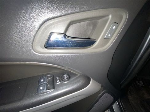 Used 2022 Chevrolet Colorado LT w/ Fleet Safety Package image 13