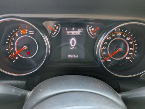 Used 2018 Jeep Wrangler Unlimited Sport AWD/4WD image 12