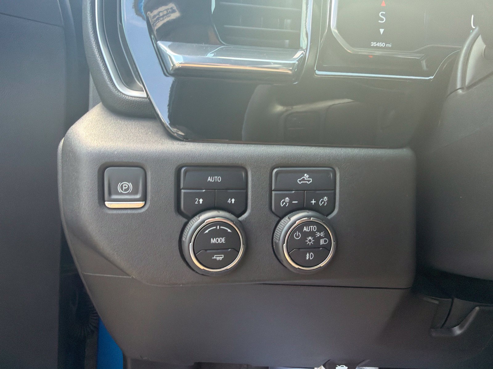 Used 2024 Chevrolet Silverado 1500 RST w/ Protection Package AWD/4WD image 19