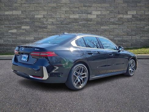 New 2026 BMW 530i xDrive w/ Premium Package AWD/4WD image 6