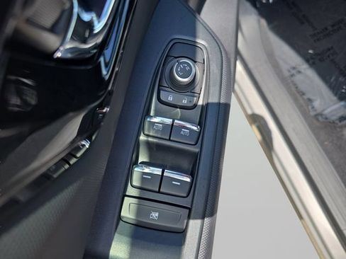 Used 2025 Subaru Forester Limited AWD/4WD image 13