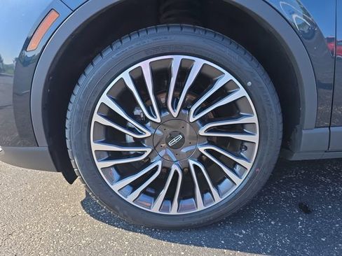 Used 2021 Lincoln Corsair Reserve w/ Elements Package AWD/4WD image 10