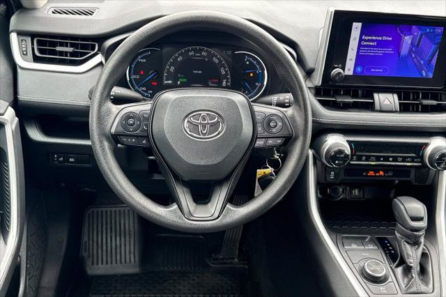 Certified 2024 Toyota RAV4 LE AWD/4WD image 15