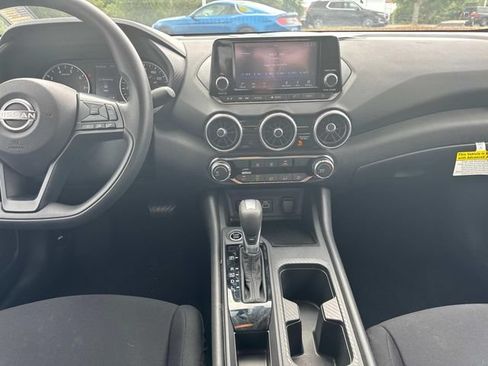 Used 2025 Nissan Sentra S FWD image 18