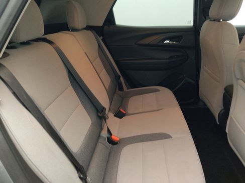Used 2025 Chevrolet TrailBlazer LT FWD image 19