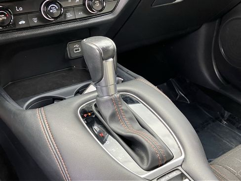 Certified 2024 Honda HR-V Sport image 27